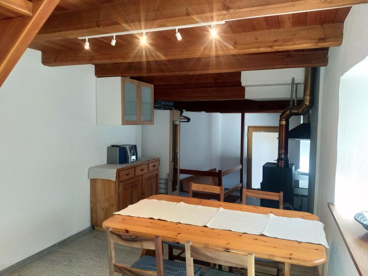 イントラーニャ Rustico "Casa Di Sasso"ヴィラ エクステリア 写真